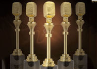 Trofeo del premio de la música del diseño del micrófono para el servicio de encargo de la competencia musical disponible