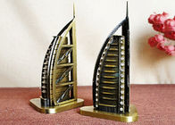 Modelo famoso plateado bronce del edificio de los regalos del arte de DIY del hotel del árabe del Al de Burj