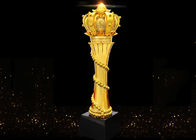 El trofeo elegante y lujo diseñado de la resina, oro plateó el recuerdo glorioso