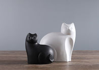 Los gatos polivinílicos de la resina modelan para el servicio de encargo de la decoración del hotel/de la casa disponible