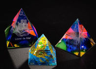 3D grabó premios de cristal coloridos de la taza cristalina del trofeo como recuerdos de la competencia