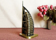 Modelo famoso plateado bronce del edificio de los regalos del arte de DIY del hotel del árabe del Al de Burj