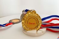 La aleación del cinc del servicio de diseño de la cinta 3D grabó las medallas de los deportes